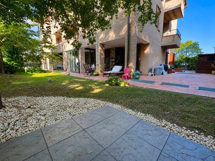 Appartamento trilocale in vendita in Via Lelio Orsi, Borzano, Albinea