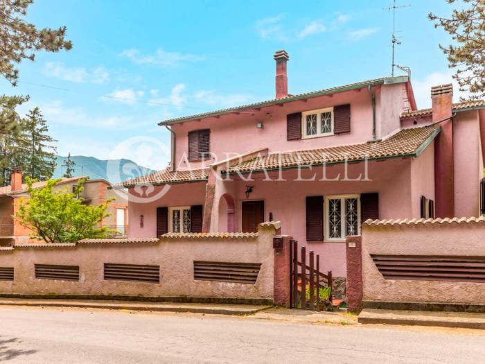 Casa con 6 locali in vendita in strada provinciale, Centro, Radicofani
