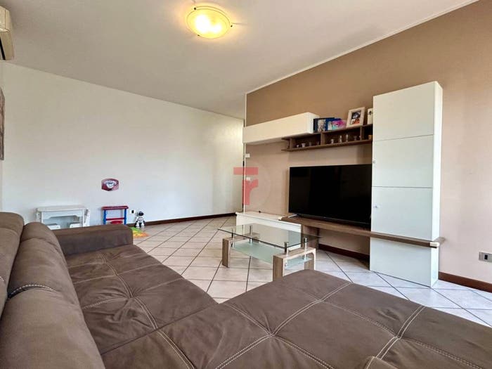 Appartamento trilocale in vendita in Via Mameli, Rettore Mezzavia, Cadoneghe
