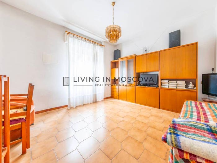 Appartamento trilocale in vendita in Via Baldo degli Ubaldi, Certosa, Milano