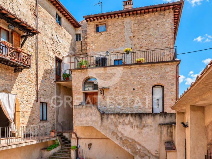 Appartamento con 6 locali in vendita in Via Arco dei Becci e Cugnanesi, Centro, San Gimignano