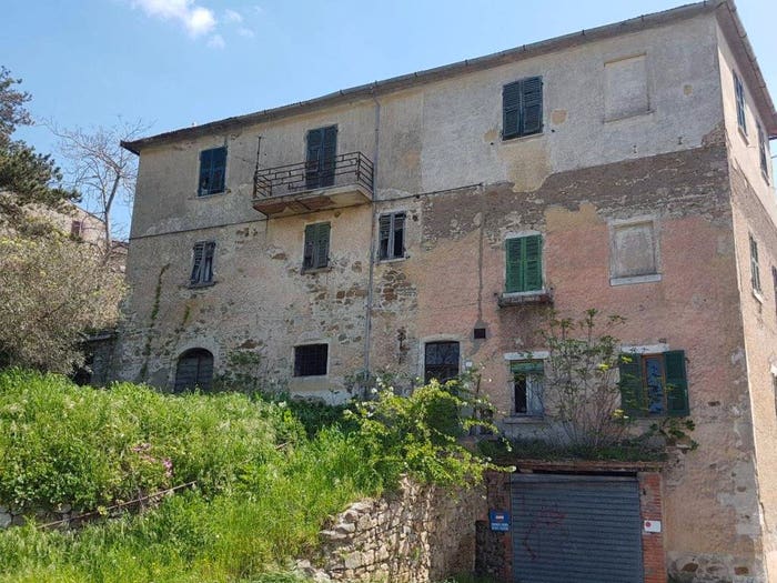Casa con 6 locali in vendita in Centro, Manciano