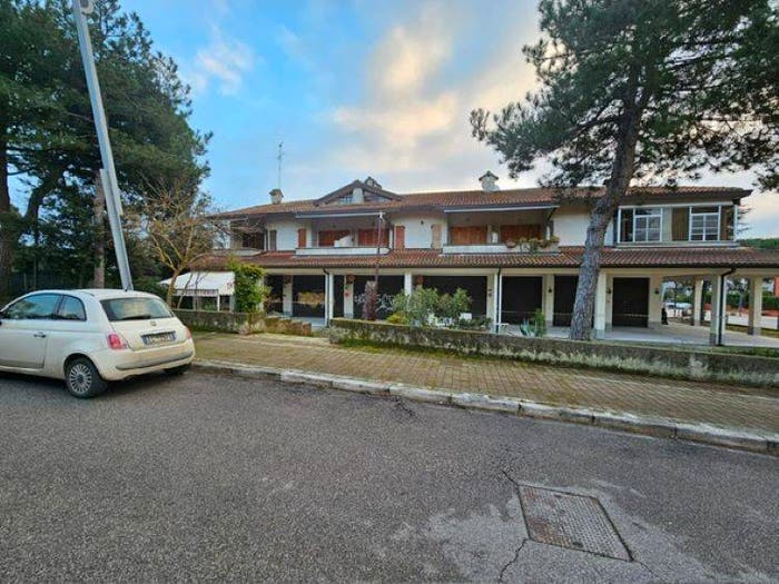 Appartamento con 5 locali in vendita in Via Adamello, Lido degli Scacchi Lido di Pomposa, Comacchio