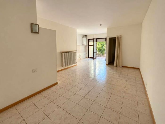 Appartamento monolocale in vendita in Via Cantarane, Veronetta, Verona