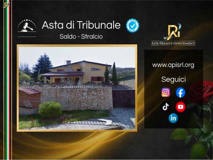 Casa con 6 locali in vendita in Via dei Cappuccini, Piane Crati