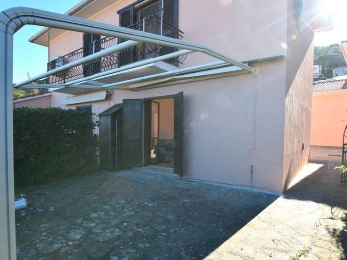 Casa trilocale in vendita in Via dell'Orzaio, Centro, Marciana Marina