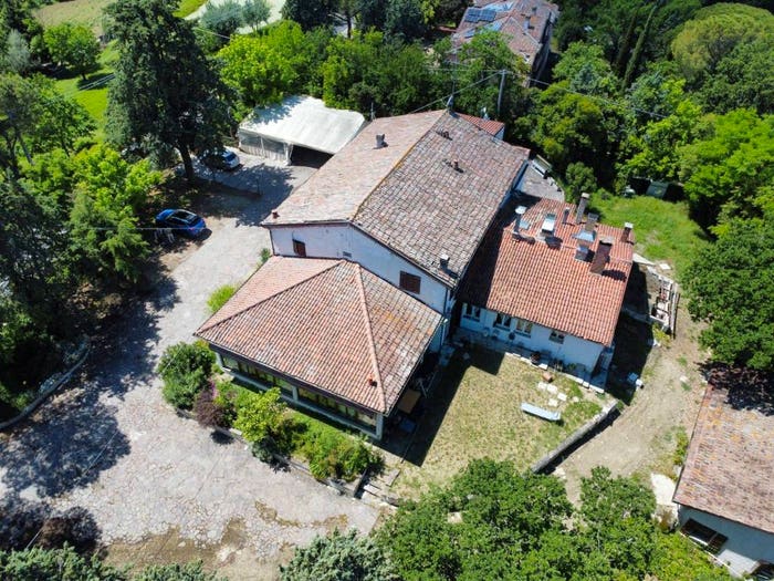 Casa con 6 locali in vendita in Via Bergullo, Tre Monti, Imola