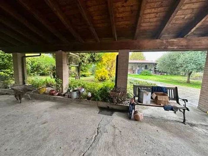 Casa con 6 locali in vendita in Via Parolara, Parolara, Villimpenta
