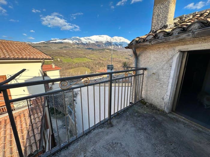 Casa quadrilocale in vendita in San Vittorino, Caramanico Terme