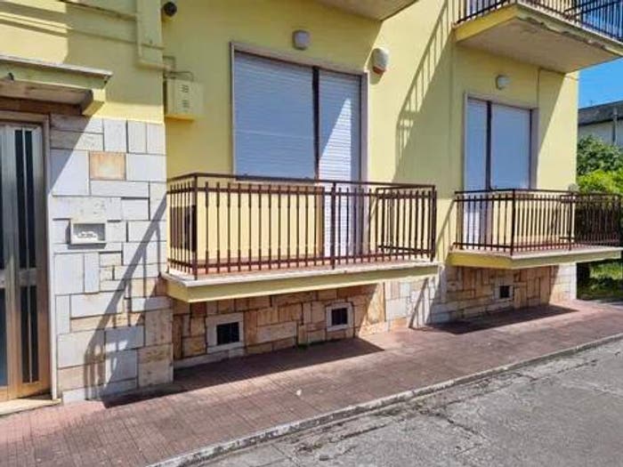 Appartamento quadrilocale in vendita in Via Dante Alighieri No Number, Centro, Cisterna di Latina