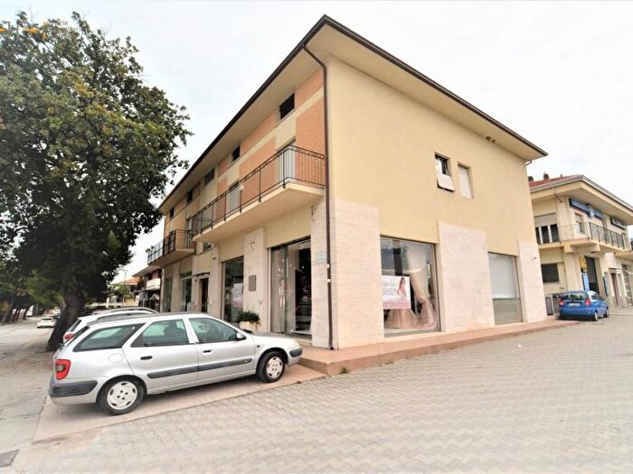 Appartamento con 5 locali in vendita in Via Pascoli, Porto San Giorgio