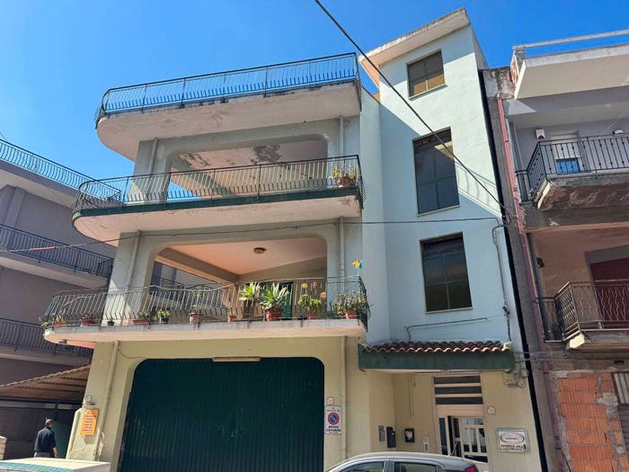 Appartamento con 6 locali in vendita in Via Coppolino, Merì