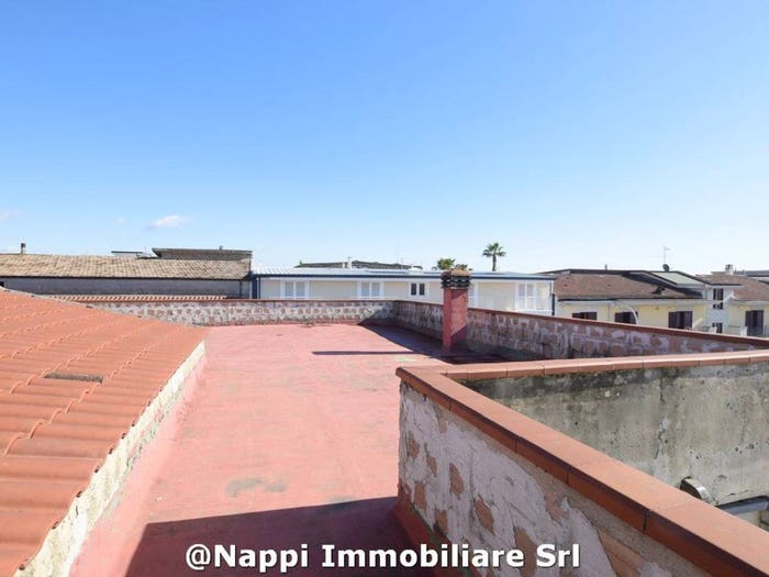 Casa con 6 locali in vendita in Via Gabriele D'Annunzio, Marcianise