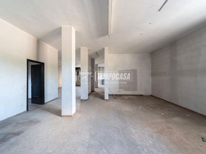 Appartamento con 5 locali in vendita in Via San Francesco D'Assisi, Centro, Muggiò