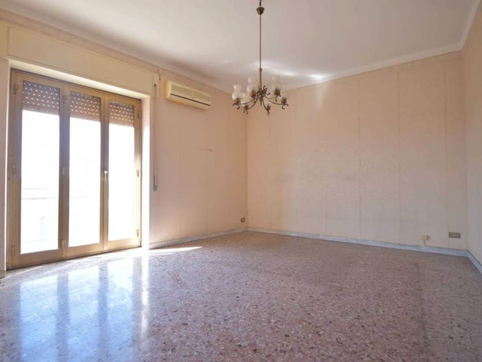Appartamento trilocale in vendita in Via Giuseppe Maltese, Cibali, Catania