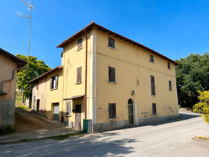 Casa con 6 locali in vendita in La Passerina, Casalfiumanese