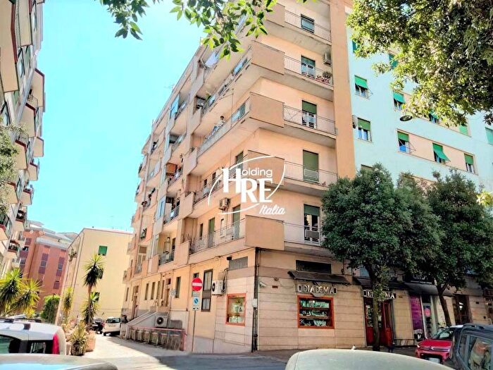 Appartamento quadrilocale in vendita in Via Riccardo Misasi, Centro, Cosenza