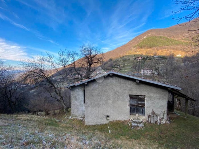 Casa trilocale in vendita in Località Preelada, Centro, Viadanica