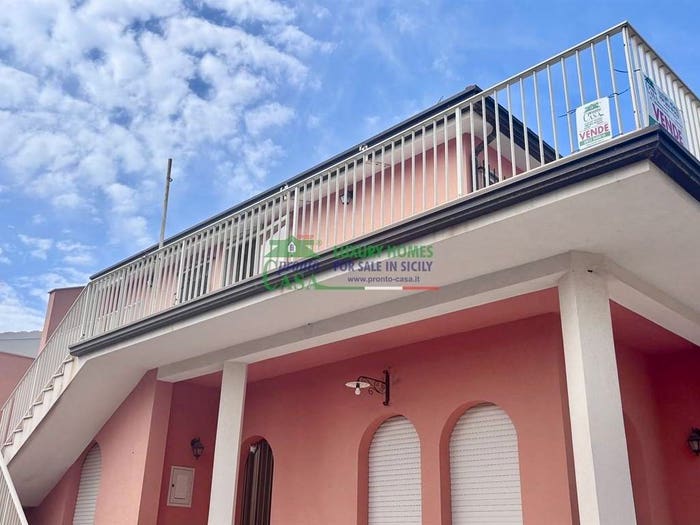 Appartamento quadrilocale in vendita in Via delle Magnolie, Caucana Finaiti, Santa Croce Camerina
