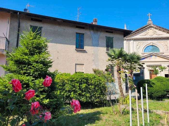 Casa con 6 locali in vendita in Piazza Febbraio, Villa Guardia