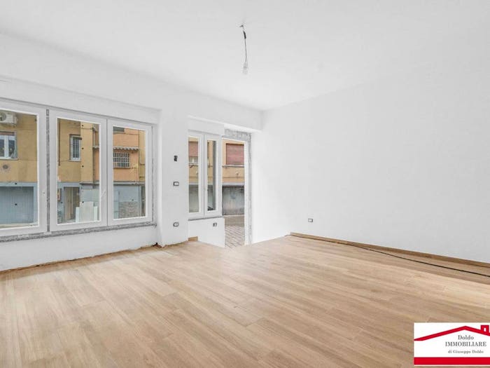 Appartamento bilocale in vendita in Via Monte Nevoso, Casoretto, Milano