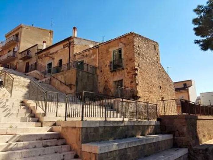 Casa trilocale in vendita in Via Umberto I, Aliminusa