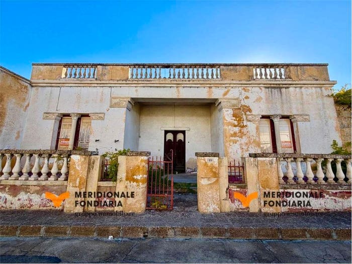 Casa con 5 locali in vendita in Via Santa Croce, Centro, Taviano