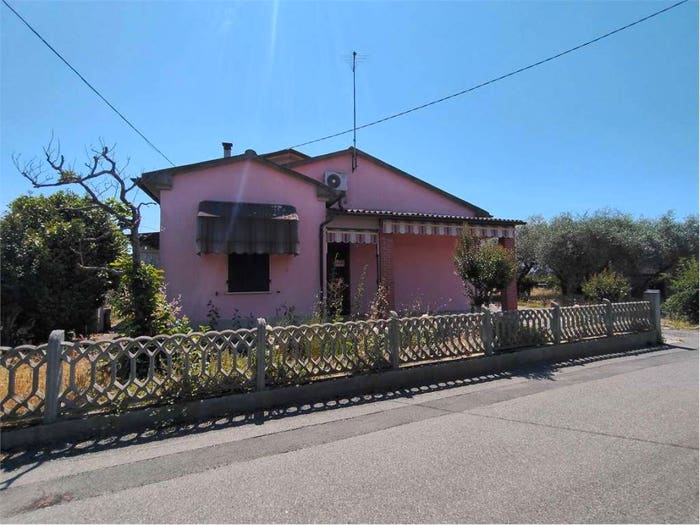 Casa quadrilocale in vendita in larga, Casano Dogana Isola, Luni