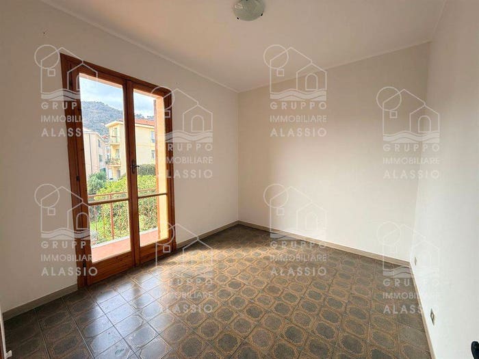 Appartamento quadrilocale in vendita in Via dei Tonnarotti, Moglio, Alassio