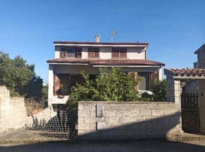 Casa quadrilocale in vendita in Via Mannu, Centro, Abbasanta