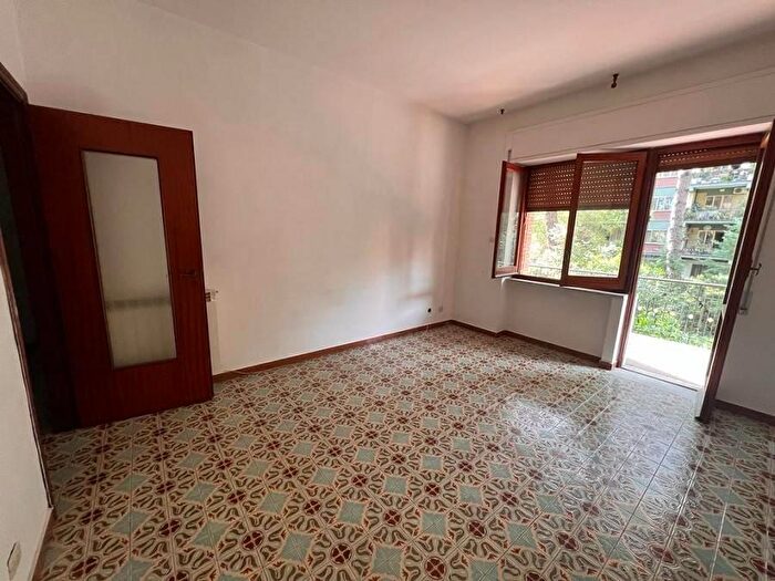 Appartamento trilocale in vendita in Via Calabria, Casagiove