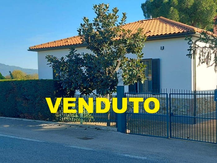 Casa quadrilocale in vendita in Gavorrano