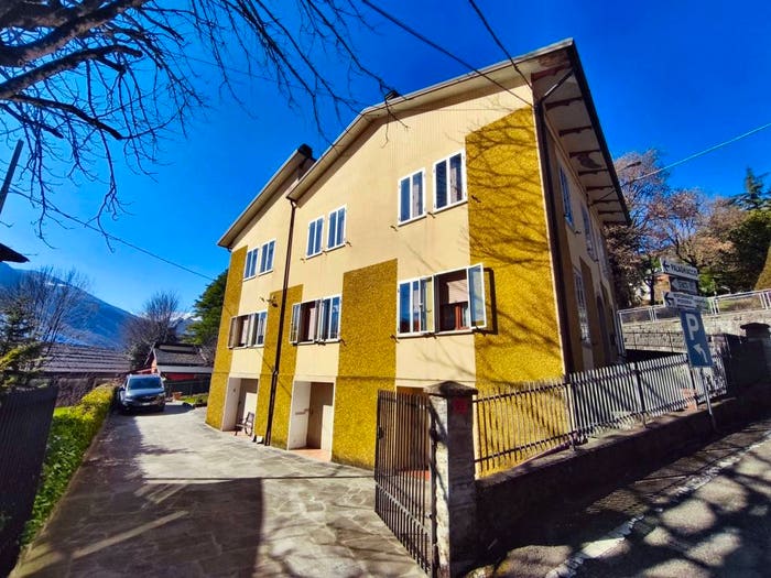 Casa con 6 locali in vendita in Via San Francesco, Centro, Fanano