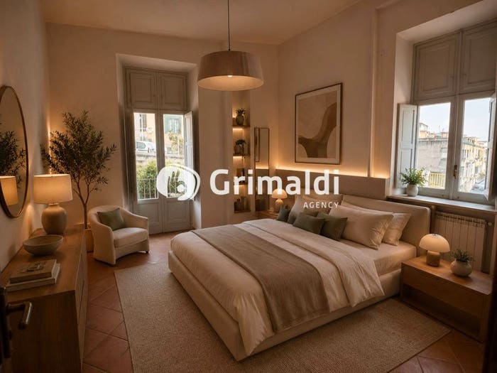 Appartamento con 6 locali in vendita in Via Confalone, Piazza Canneto Salvator Rosa, Napoli