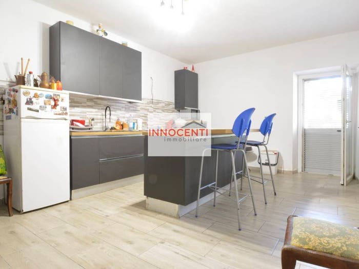 Casa con 5 locali in vendita in Via Sarzanese, Nave, Lucca