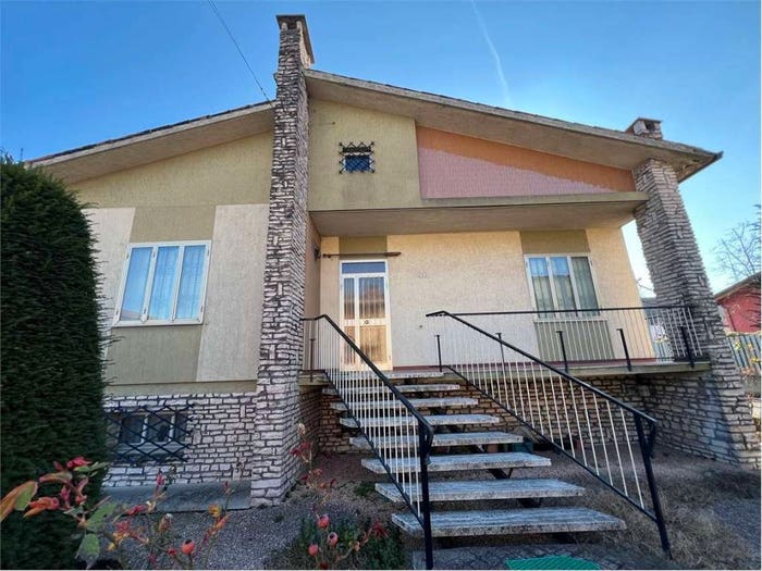 Casa con 5 locali in vendita in Centro, Mozzecane