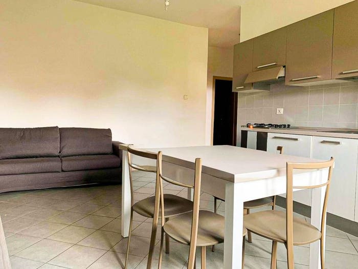 Appartamento trilocale in vendita in Viale Monte Grappa, Centro, Castel Goffredo