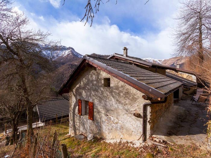 Casa con 6 locali in vendita in Borgata Ruà, Celle di Macra