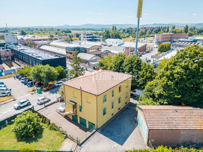 Appartamento quadrilocale in vendita in Via Pederzana, Villanova, Castenaso