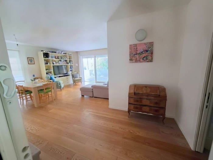 Appartamento quadrilocale in vendita in Via Novara, Sacra Famiglia Basso Isonzo, Padova
