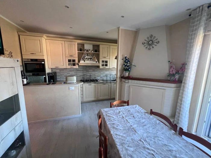 Appartamento con 5 locali in vendita in Via Giuseppe Capograssi, Selva, Altino