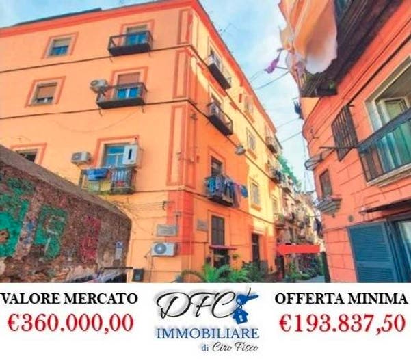 Appartamento quadrilocale in vendita in Via San Mandato, Piazza Canneto Salvator Rosa, Napoli