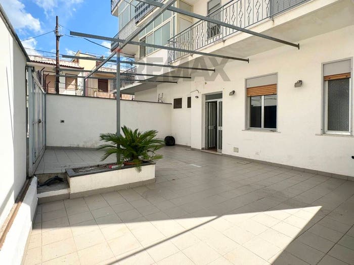 Appartamento quadrilocale in vendita in Via Sparagonà, Centro, Santa Teresa di Riva