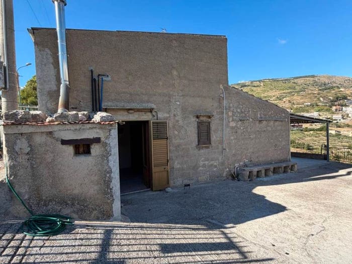 Casa quadrilocale in vendita in Contrada Serra, Bisacquino