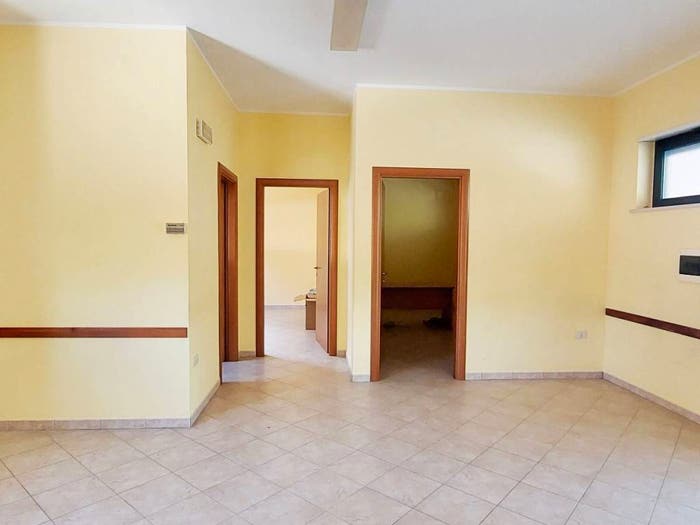 Appartamento quadrilocale in vendita in Contrada Pozzo, Centro, Isola del Gran Sasso d'Italia