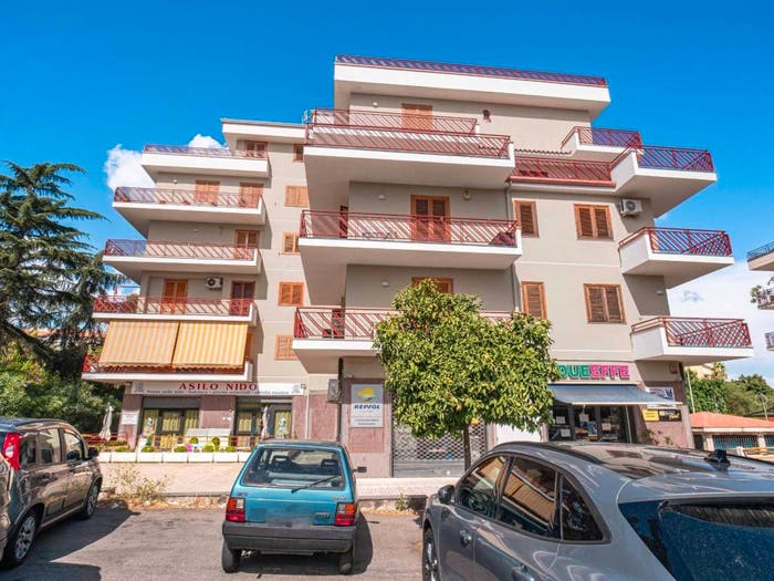Appartamento quadrilocale in vendita in Piazza Ragusa, Centro, Giarre
