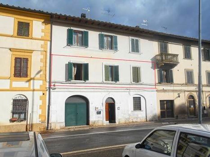 Appartamento in vendita in Poggibonsi fraz Staggia Senese Via Romana n, Staggia, Poggibonsi