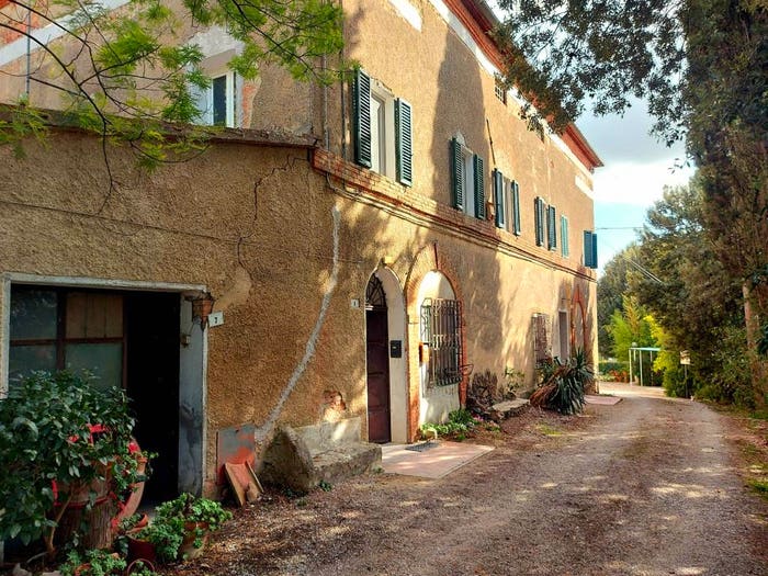 Casa quadrilocale in vendita in Strada Provinciale Lauretana, Asciano