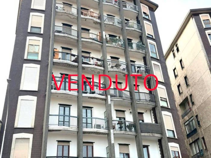Appartamento trilocale in vendita in Via Vittorio Emanuele, Centro, Olgiate Comasco