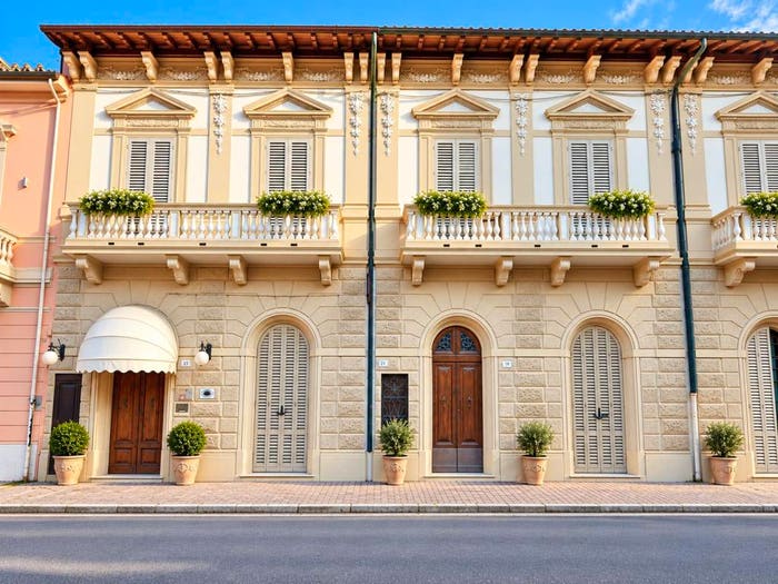 Casa con 6 locali in vendita in Via Francesco Carrara, Lungomare, Viareggio